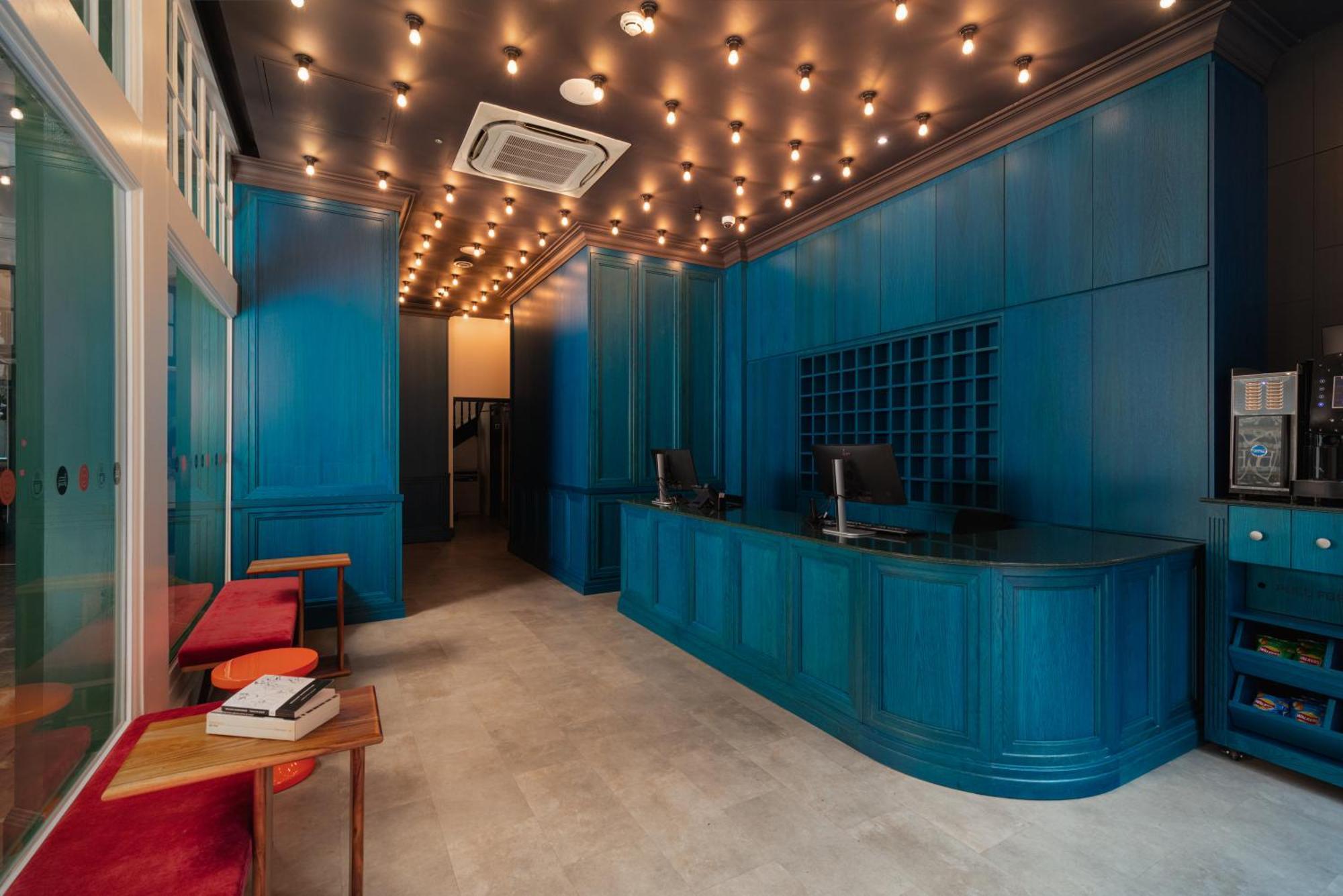 4 Budget Hotels Near Crown Street Tower That Deliver Value