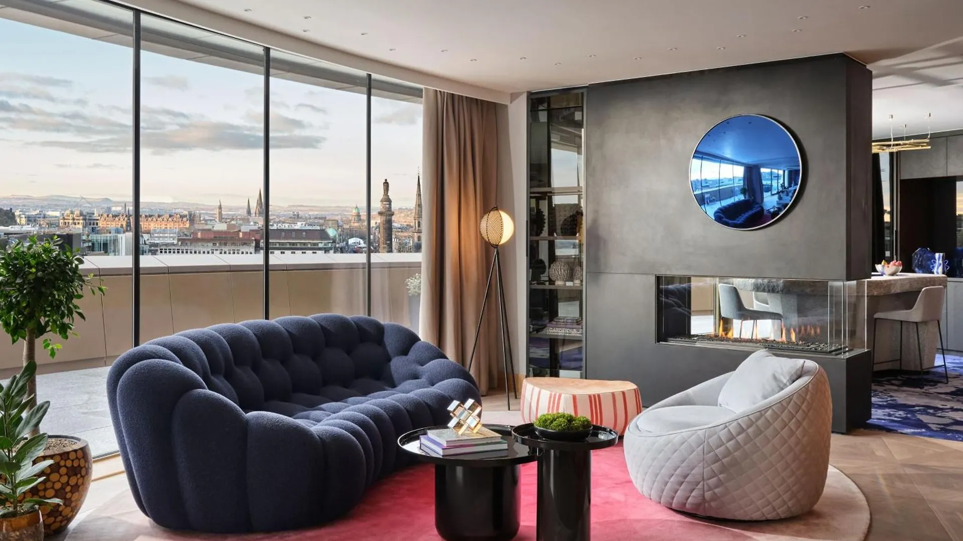 4 Resort-Style Hotels in Princes Street That Stand Out