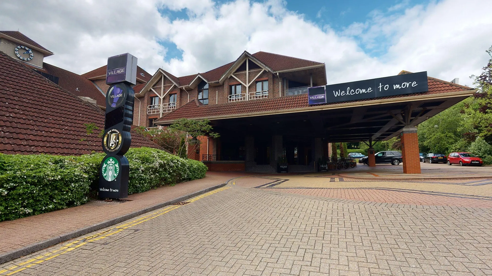 6 Family Hotels Near Jesters Snooker Club Worth Booking