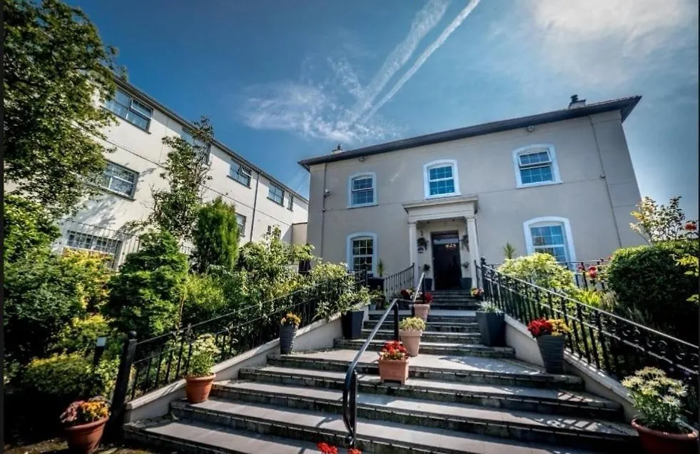 4 Smart Airport Hotels In Northern Ireland Worth Booking