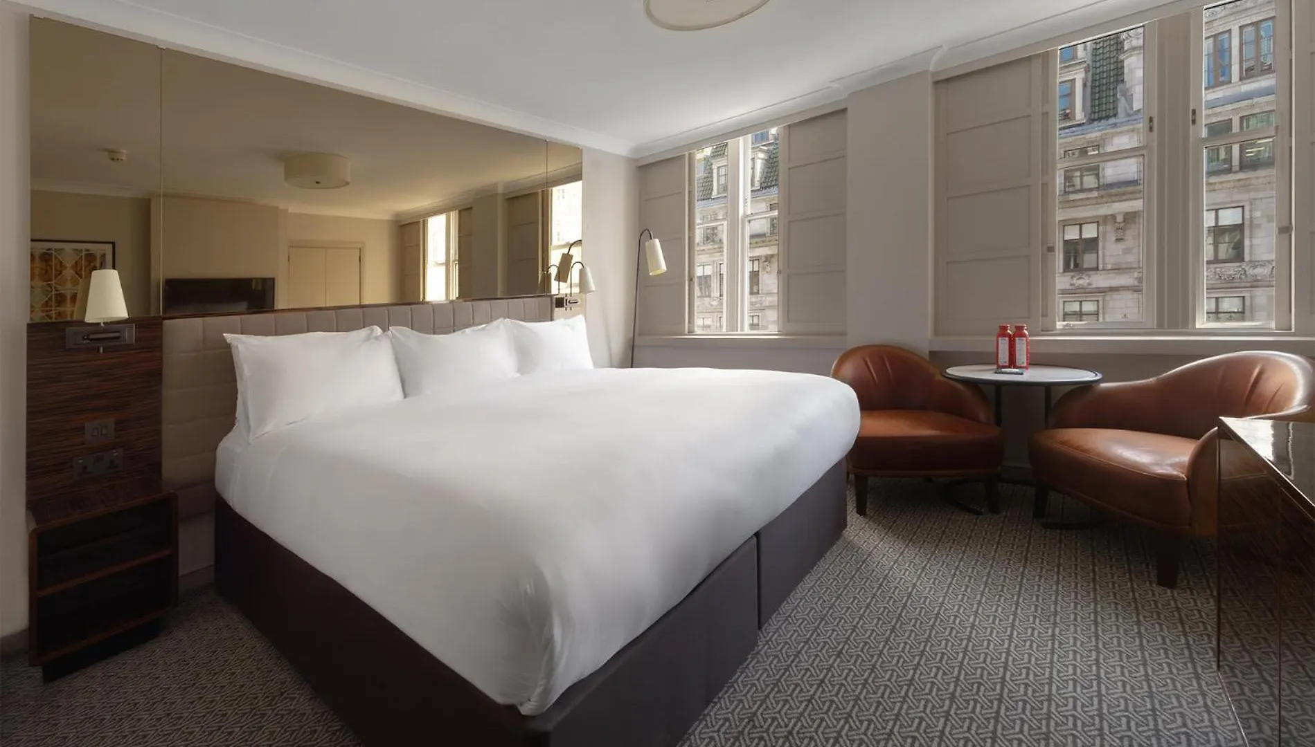 Where to Stay in West End: 13 Best Resort Hotels