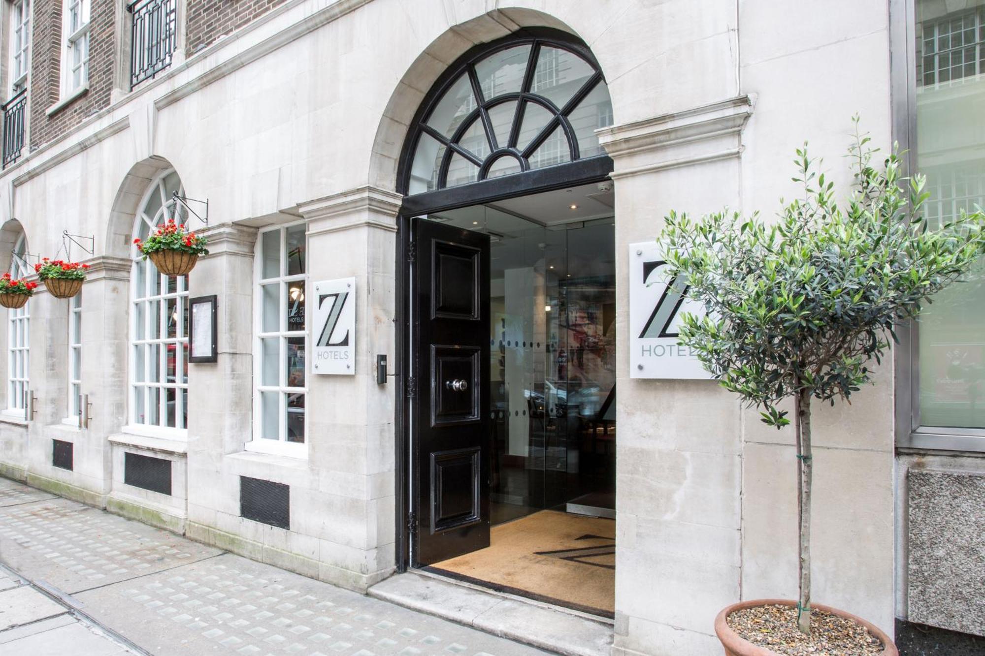 11 Central Hotels in Mayfair That Deliver Real London Access